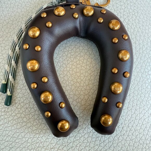 NWT BETSEY JOHNSON XOMYLO SATCHEL CROSSBODY BAG HORSESHOE KEYRING BROWN - Picture 6 of 6